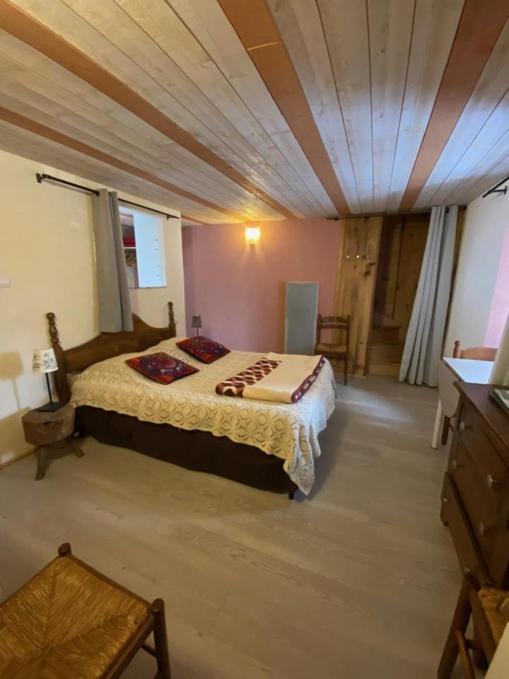 Auberge La Bergerie Сант-Мари-де-Кампан Екстериор снимка