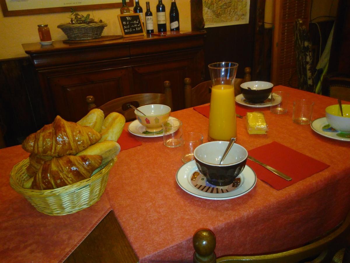 Auberge La Bergerie Сант-Мари-де-Кампан Екстериор снимка